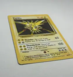 Zapdos Pokemon Card Unlimited Edition Holo Rare Base Set 1999 16/102 - Image 4