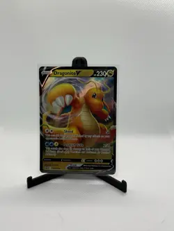 Dragonite V SWSH154 SWSH: Sword & Shield Promo Cards Holo - Image 1