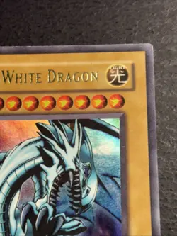 Blue Eyes White Dragon LOB-001 Ultra Rare Vintage Yu-Gi-Oh Card Heavy Played HP - Image 3