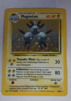 Pokemon Magneton 9/102 TCG Unlimited Base Set HOLO - Image 1