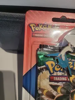 Pokemon TCG: Evolving Skies, Chilling Reign 2-Pack Blister & Pin - NEW - Image 2