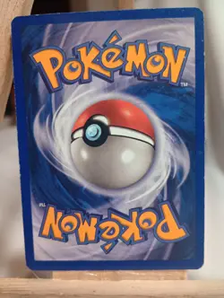 Pokemon TCG - Beedrill 17/102 - Rare Unlimited - Base Set Unlimited [Light Play] - Image 3
