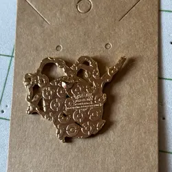 Pokemon Shiny Mega Rayquaza Official Enamel Trading Pin - Image 4