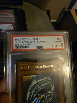 Yu-Gi-Oh Blue-Eyes White Dragon SDK-001 1st Edition PSA 8 Ultra Rare - Image 3