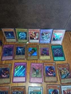 Vintage Yu-Gi-Oh TCG Card Lot Of 20 damaged holos! with tin - Image 2