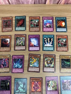 Yugioh Vintage Lot Of 20 Yu-Gi-Oh! Cards! - Image 3