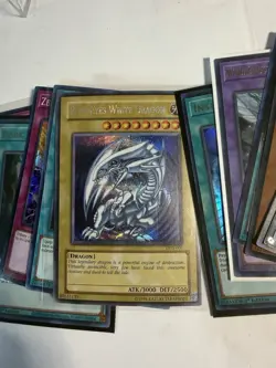 Yu-Gi-Oh! TCG BULK LOT Over 3k Cards W/ About 200 Foils! WITH DDS BLUE EYES🔥 - Image 3