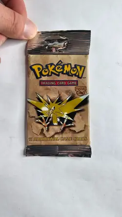 SEALED Fossil Pokemon TCG Booster Pack Zapdos Artwork - Image 5