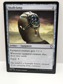Skullclamp - Bloomburrow - Uncommon - Regular - Artifact - BLC 283 - - Image 1