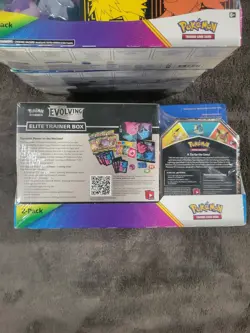 Pokemon TCG Costco Bundle Evolving Skies ETB & Mew V Tin Sealed 2-Pack - Image 2