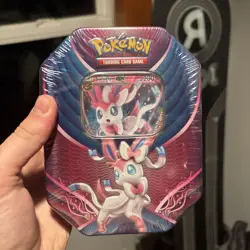 Pokemon TCG Sylveon GX Evolution Celebration Tin 2018 NEW/SEALED 820650804090 - Image 1