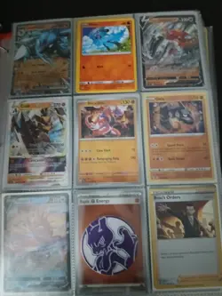 HUGE Pokemon / One Piece mix Binder Card Collection 600 lot Modern set. Extra - Image 2
