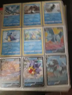 HUGE Pokemon / One Piece mix Binder Card Collection 600 lot Modern set. Extra - Image 3
