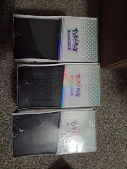 3x 2025 Pokemon Prismatic Evolutions Pokemon Center Sealed ETB Elite Trainer Box - Image 2