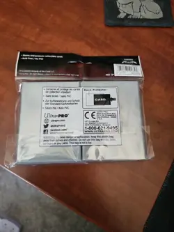 Magic the Gathering Matte Deck Protector Sleeves 100 Standard, Ultra Pro - Image 2