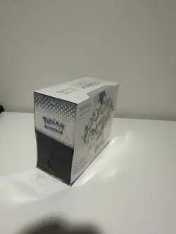 Pokemon Prismatic Evolutions - Elite Trainer Box ETB BRAND NEW ✅FACTORY SEALED✅ - Image 4