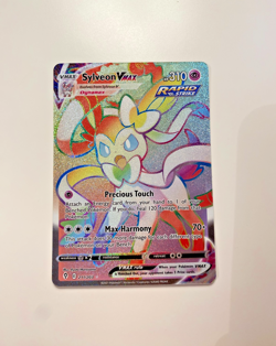 Pokemon TCG Evolving Skies Sylveon VMAX Rainbow Secret Rare Card 211/203 - Image 4