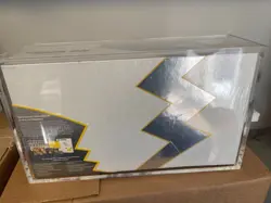 Pokemon TCG: Celebrations Ultra-Premium Collection Box (2021) With Acrylic Case 820650829147 - Image 3