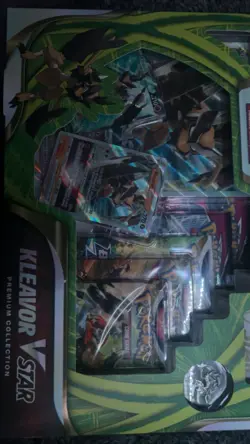 Pokemon TCG Kleavor VSTAR Premium Collection Box New & Factory - Image 2