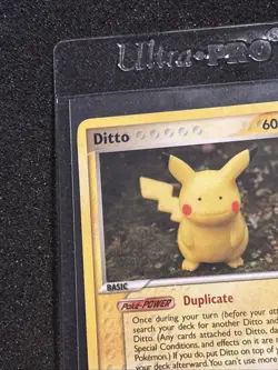 Pokemon TCG - Ditto (Pikachu) 39/113 EX Delta Species - NM /White Dots On Back - Image 4