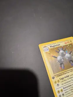 1999 Pokemon 1st Edition French Magneton Holo 009/102 Base Set (WOTC) LP - Image 4