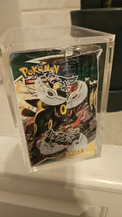 Pokemon Sword & Shield Evolving Skies Booster Box 36 Packs W/ Acrylic Case - Image 4