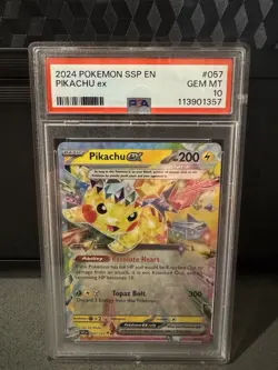 Pokemon 2024 SV Surging Sparks SSP en Pikachu EX #057/191 PSA 10 - Image 1