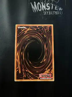 YUGIOH PRIESTESS WITH EYES OF BLUE SUPER RARE MP17-EN055 1ST EDITION - Image 2