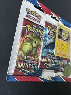 NEW Pokemon TCG: Sword & Shield Battle Styles Blister Pack with 3 Booster Packs - Image 5