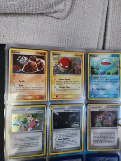 EX Team Rocket Returns 2004 Pokemon Card Lot (33 Total) - Includes 6 Holo Cards - Image 4