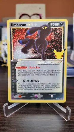 Pokemon TCG Umbreon Gold Star Celebrations Holo Card 17/17 Classic Collection - Image 1