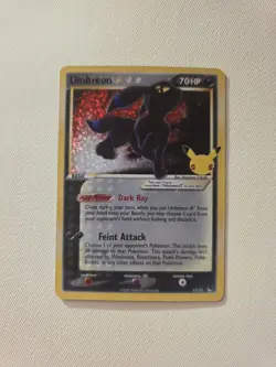 Pokemon TCG Umbreon Gold Star 17/17 Celebrations Holo Card Classic Collection - Image 1