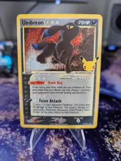 Pokemon TCG Celebrations Umbreon Gold Star Card 17/17 Near Mint Condition - Image 1