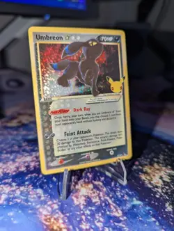 Pokemon TCG Celebrations Umbreon Gold Star Card 17/17 Near Mint Condition - Image 2