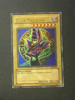 Yu-Gi-Oh TCG The Legend of Blue Eyes White Dragon #LOB-005 Dark Magician UR - Image 1