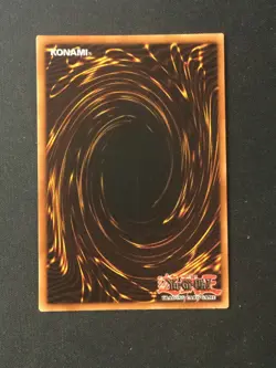 Yu-Gi-Oh TCG The Legend of Blue Eyes White Dragon #LOB-005 Dark Magician UR - Image 2