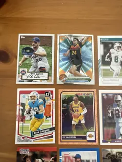 Small Lot Of 20 Random Sports Cards - Nice Lot - Free Shipping!! - Image 2