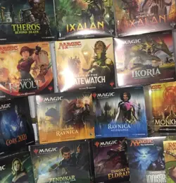 **Magic: The Gathering Bundle Box / Fat Pack - Sealed 10x Booster Packs + Dice** - Image 1