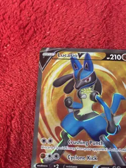 Lucario V SWSH213 SWSH: Sword & Shield Promo Cards Holo Near Mint - Image 2