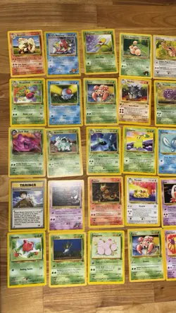 Pokemon TCG assorted cards Vintage Only - WOTC Base set / Jungle / Fossil / Neo - Image 1