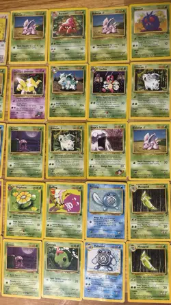 Pokemon TCG assorted cards Vintage Only - WOTC Base set / Jungle / Fossil / Neo - Image 4