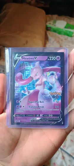 Pokemon Mewtwo V SWSH223 Black Star Promo NM (1) (Stamped Pokemon GO) - Image 1