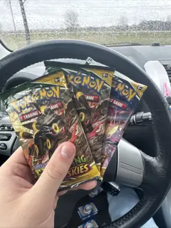 Pokemon TCG Sword & Shield Evolving Skies Factory Sealed Booster Pack Lot Of 1 - Image 1