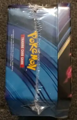Pokemon TCG Legends of Galar Tin Zamazenta V 2020 Factory Sealed - Image 4