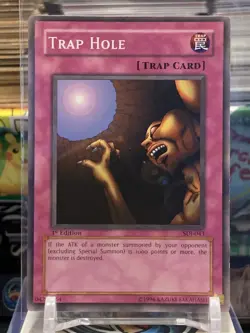 Yu-Gi-Oh! Trap Hole SDJ-043 1st Edition (o) Common 1Z - Image 1