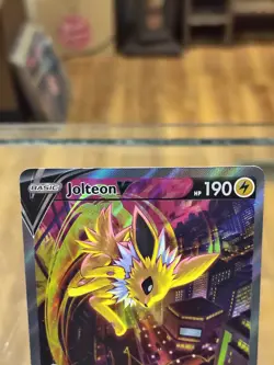 Jolteon v SWSH183 Pokemon TCG Sword & Shield Holo Black Star Promo Card! - Image 2