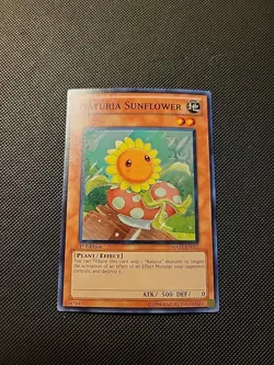 Naturia Sunflower HA03-EN011 Super Rare 1st Edition - Image 1
