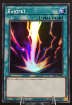 Raigeki SDCH-EN021 SR (1st Ed) - YuGiOh - Structure Deck: Spirit Charmers (NM) - Image 1
