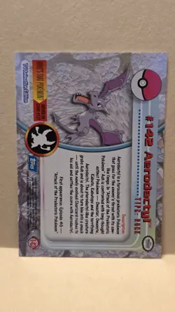 Pokemon TCG Aerodactyl 142 Topps Blue Label NM Non-Holo TV Animation Edition - Image 2
