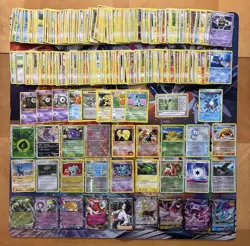 Vintage Pokemon Card Lot Holo Etc MP-Damaged Ninetales Ancient Mew Etc 630+ - Image 1